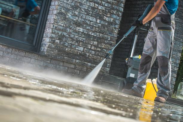 Best Pool Deck Cleaning in Fairfax, IA